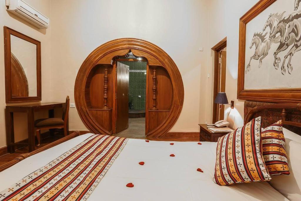 Grand Norling Hotel'S Resort Катманду Экстерьер фото