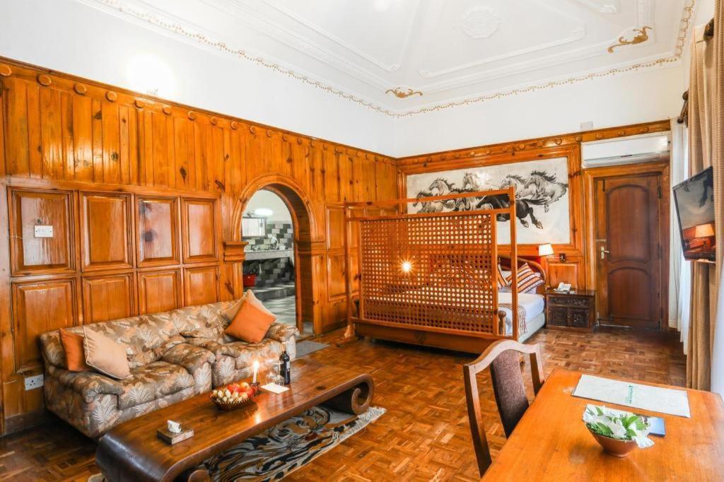 Grand Norling Hotel'S Resort Катманду Экстерьер фото