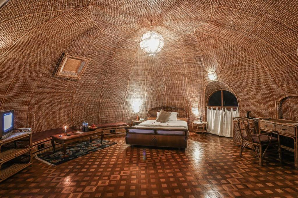 Grand Norling Hotel'S Resort Катманду Экстерьер фото